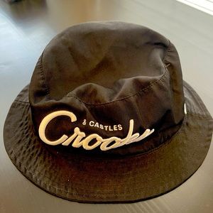 Bucket Hat Crook & Castle!!